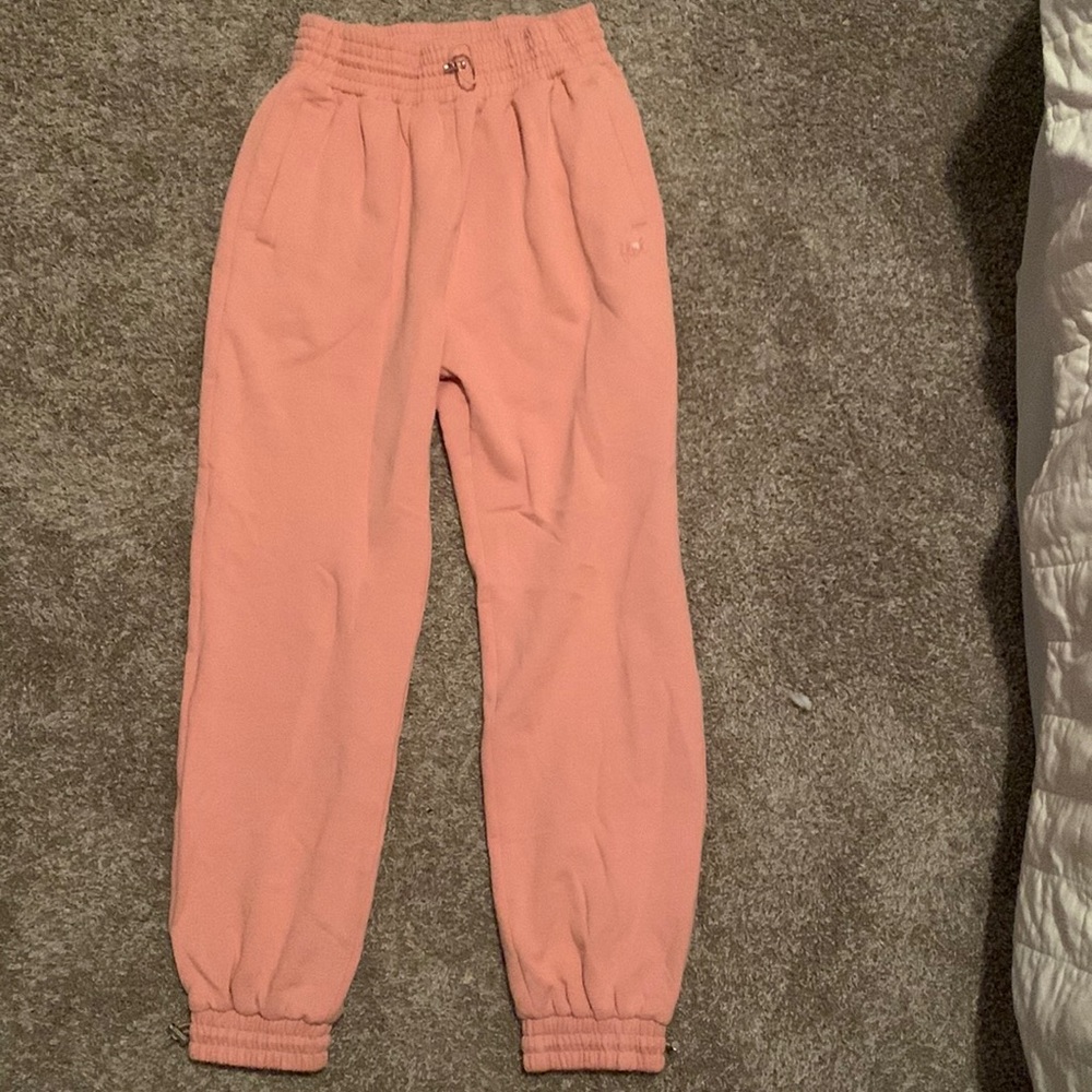 peach for love and lemons sweats M